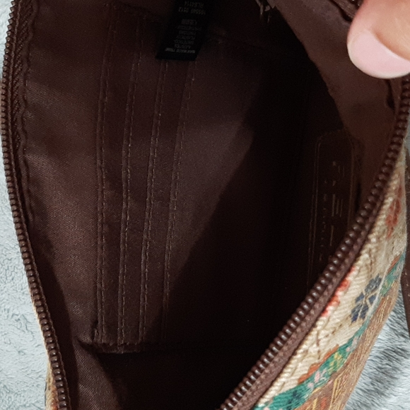 Floral patterned purse - Picture 4 of 5